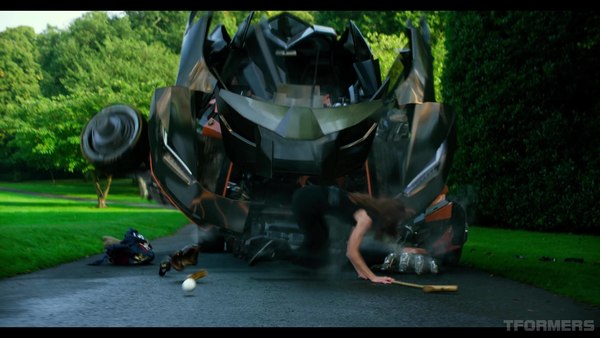 Transformers The Last Knight International Trailer 4K Screencap Gallery 103 (103 of 431)